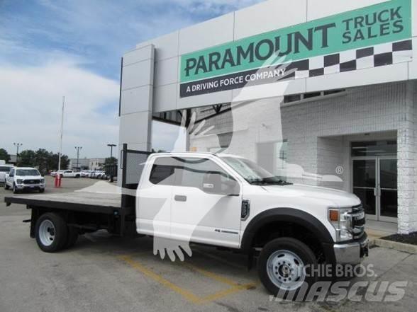 Ford F550 平板栏板货车
