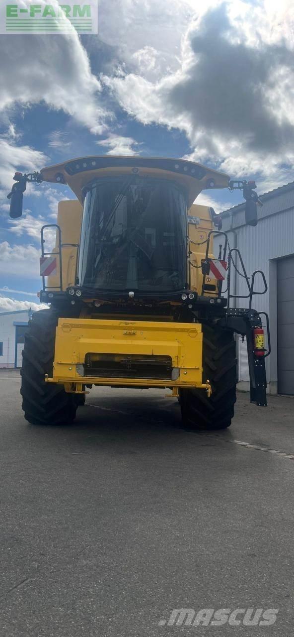 New Holland CX7.80 联合收割机