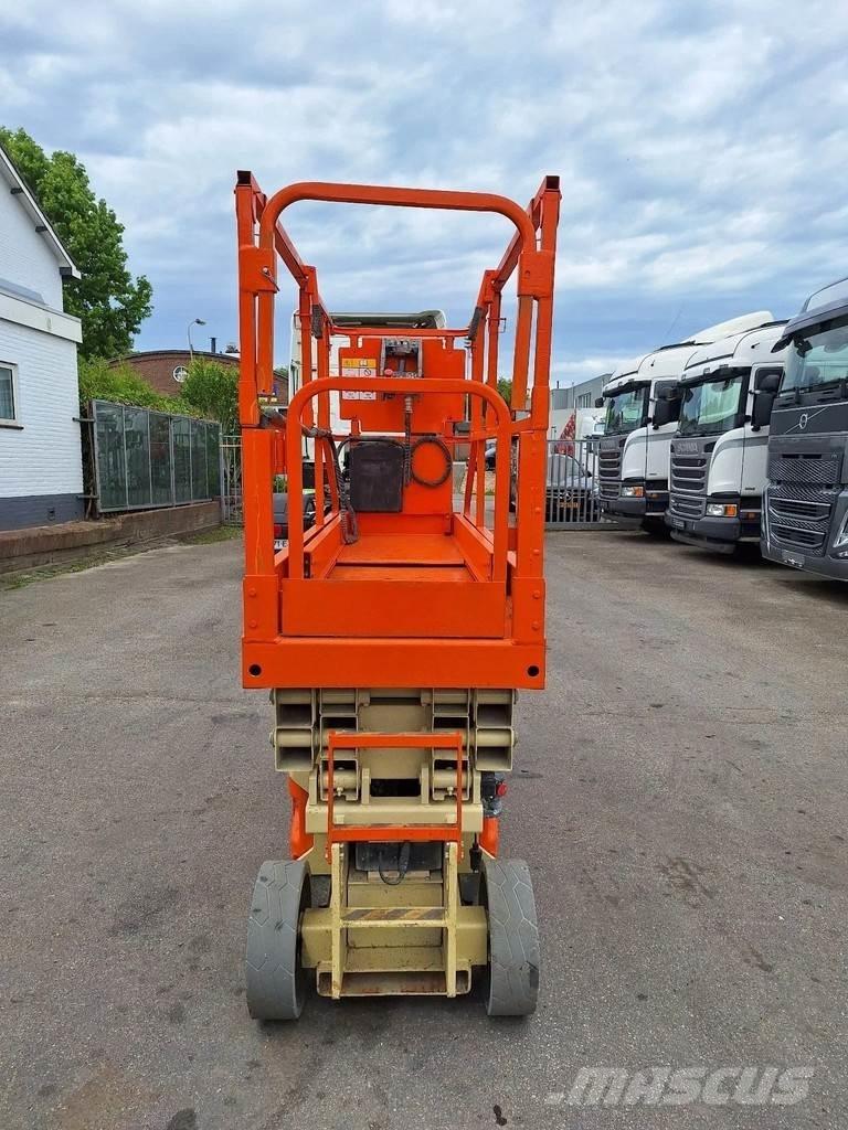 JLG 2030 ES 剪叉式升降机