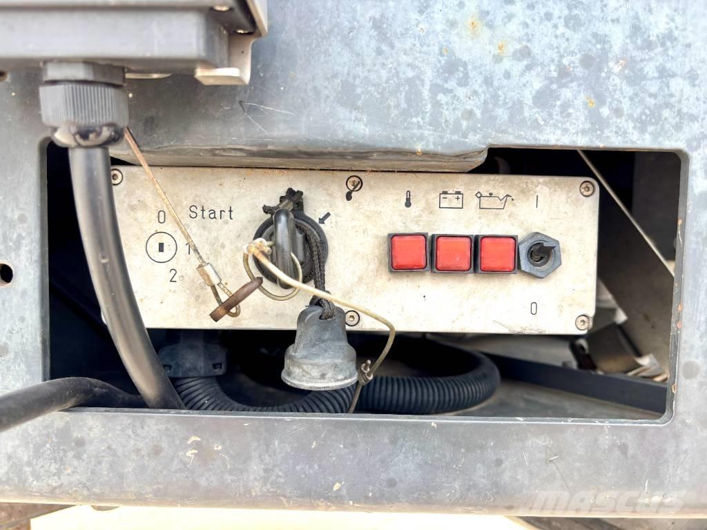 Goldhofer STZ-P9 自卸半挂车