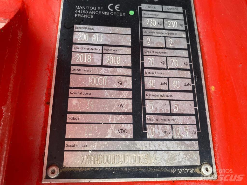 Manitou 200 ATJ 曲臂高空工作平台