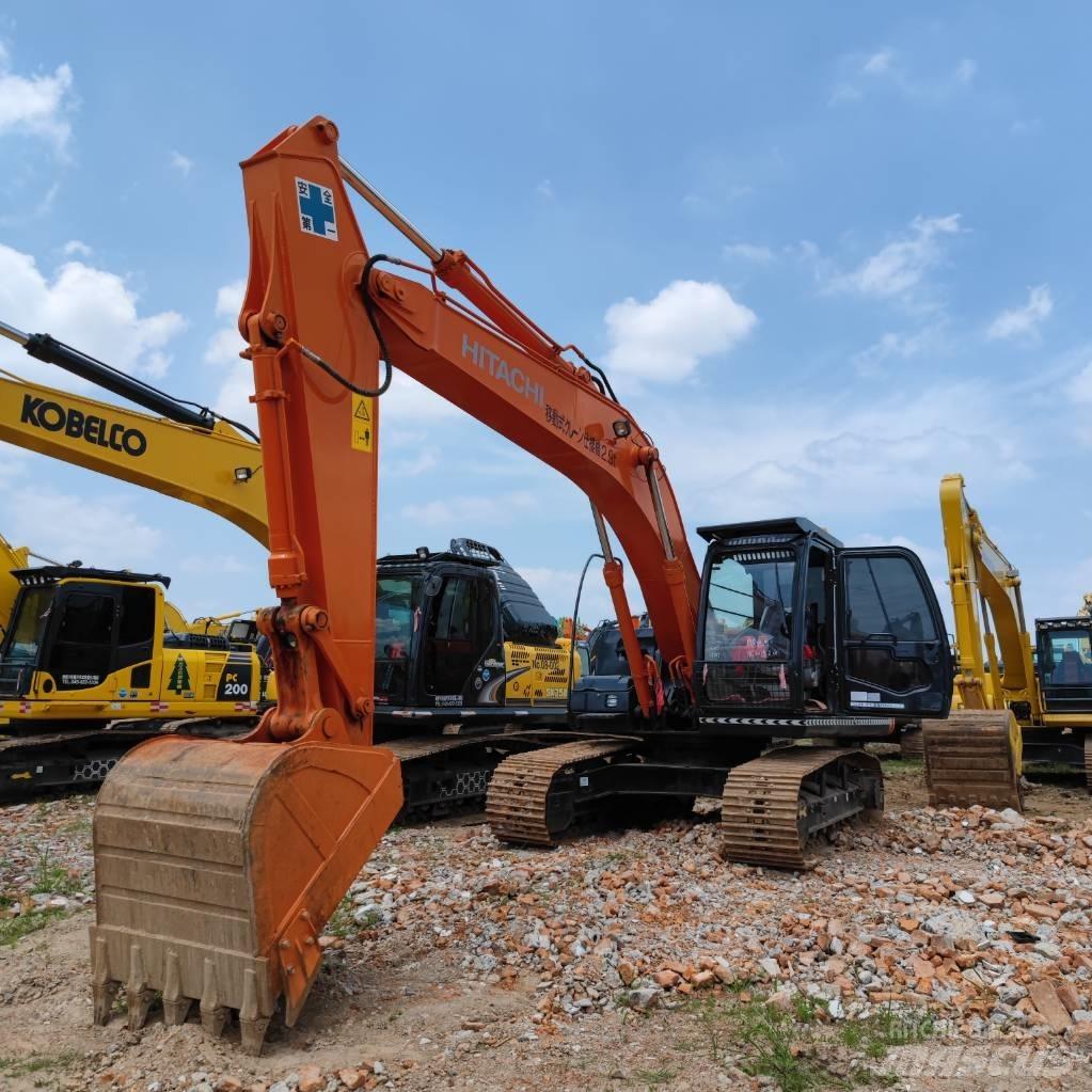 Hitachi ZX 200 履带挖掘机