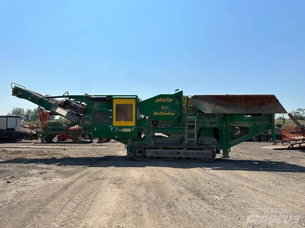 McCloskey J45 移动式破碎机