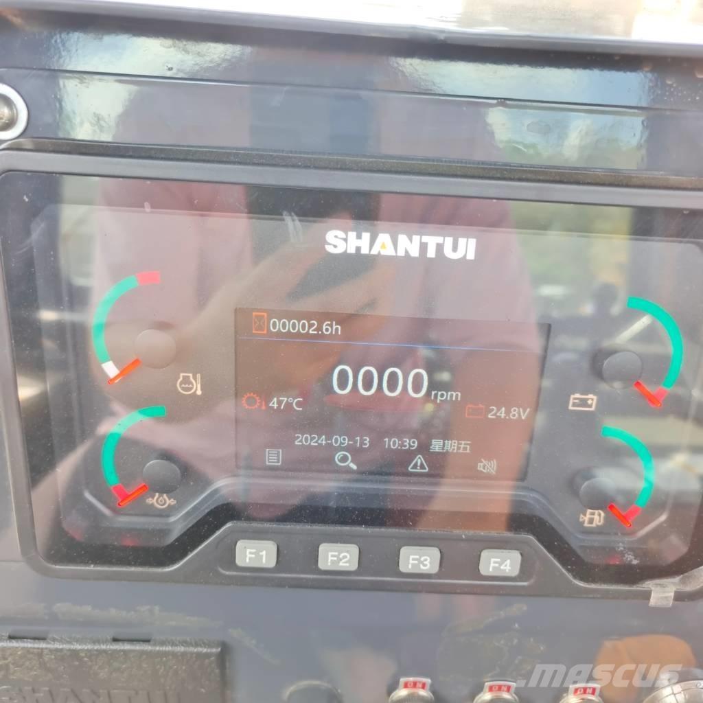 Shantui SD 32 履带式推土机