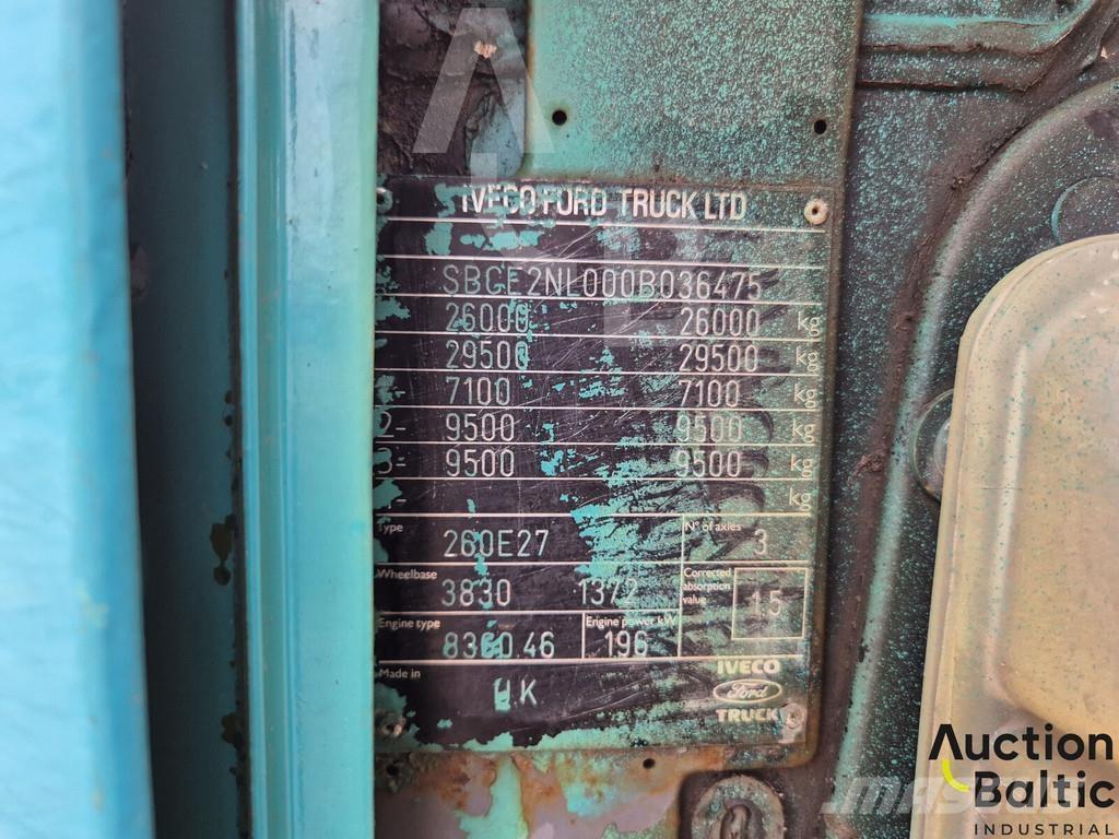 Iveco 260 E27 自卸式货车