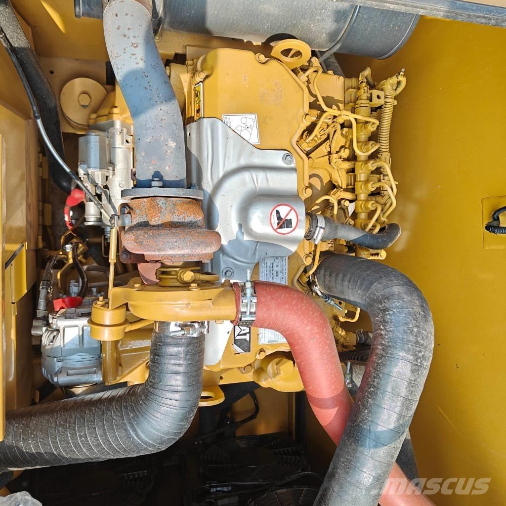 CAT 320GC 履带挖掘机