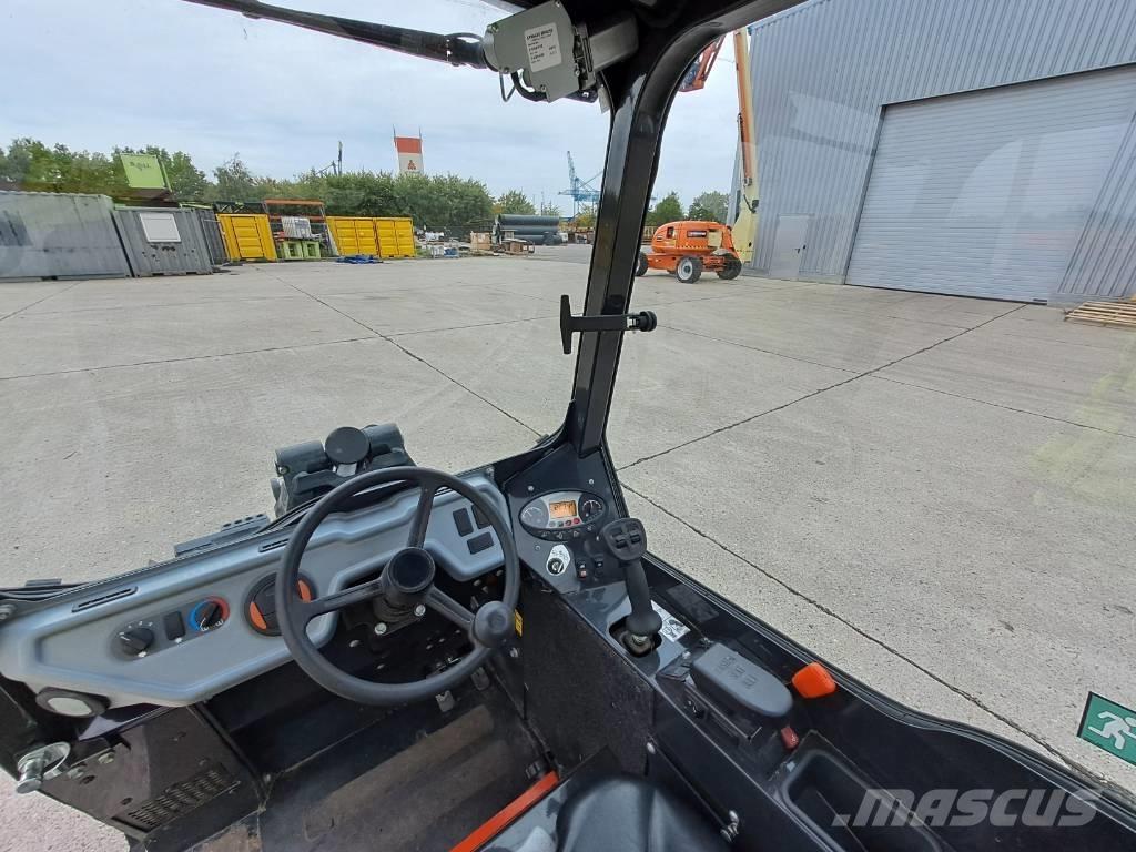 Bobcat L28 轮式装载机