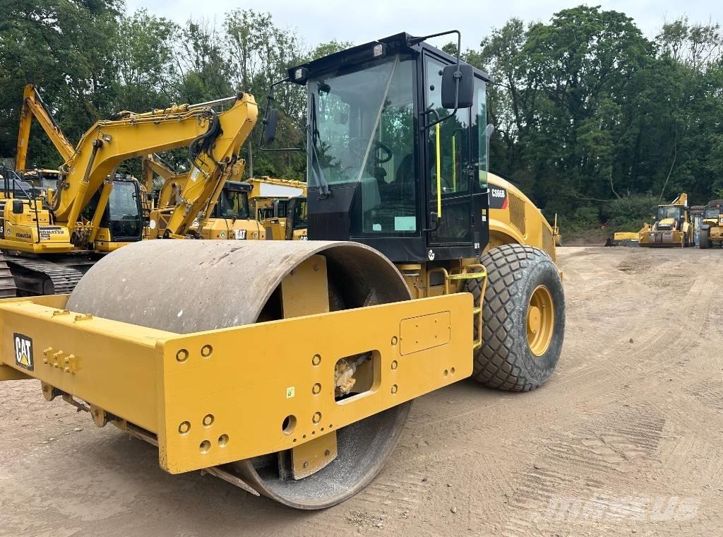 CAT CS 66 B 单轮压路机