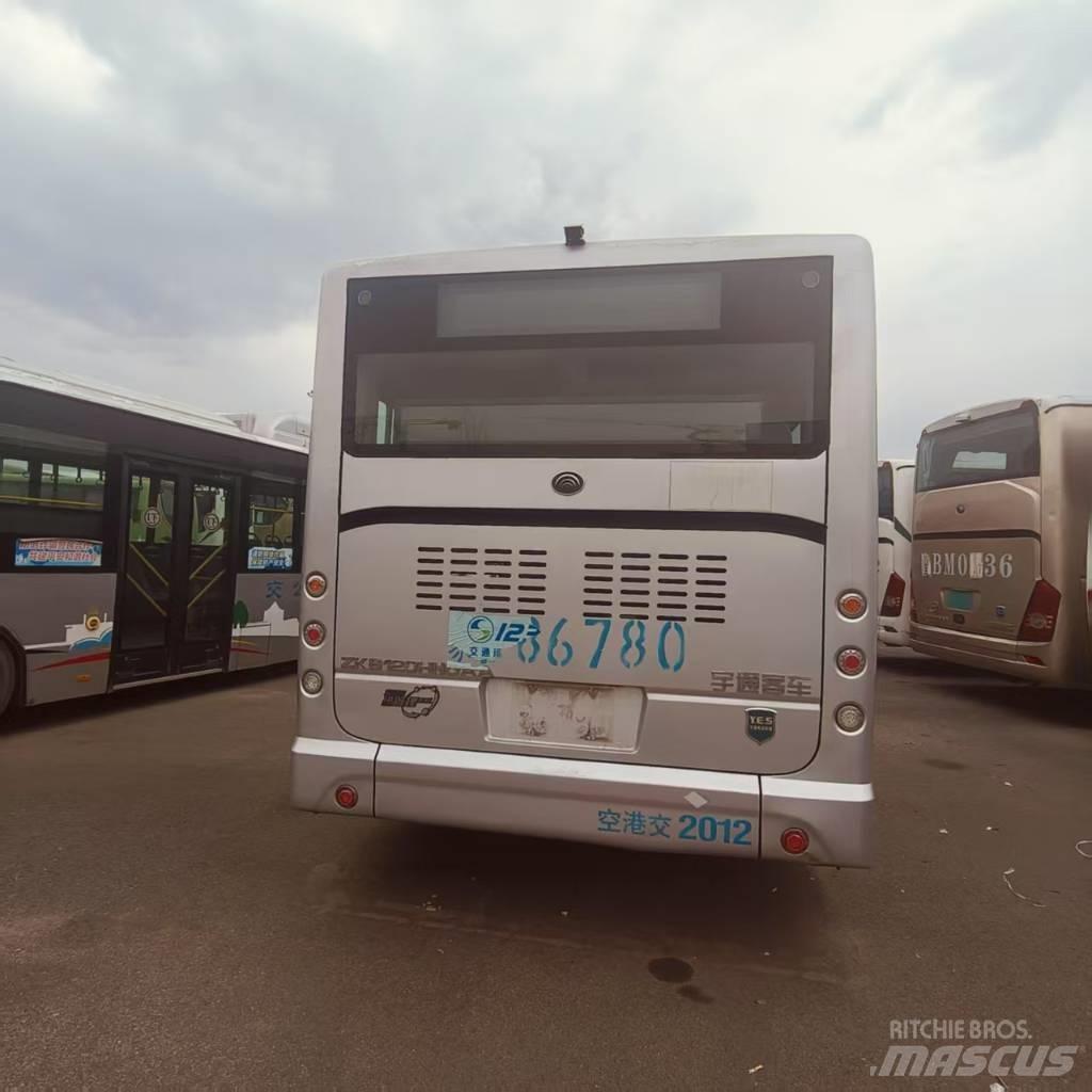 Yutong ZK6120DHNGAA 市区公共汽车