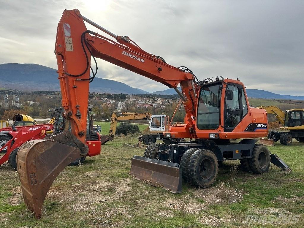 Doosan Solar 160 W V 轮式挖掘机