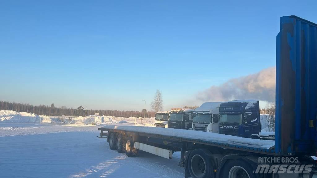 Krone Puoliperävaunu 平板半挂车\侧翻自卸半挂车