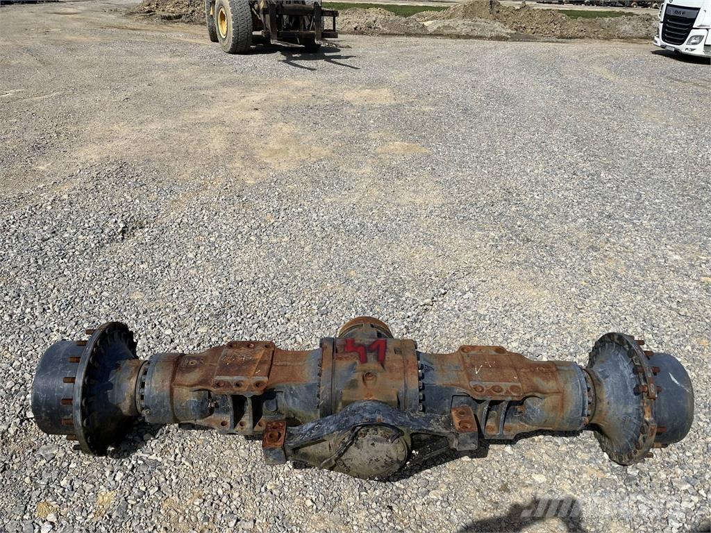 Komatsu 941.1 传动装置