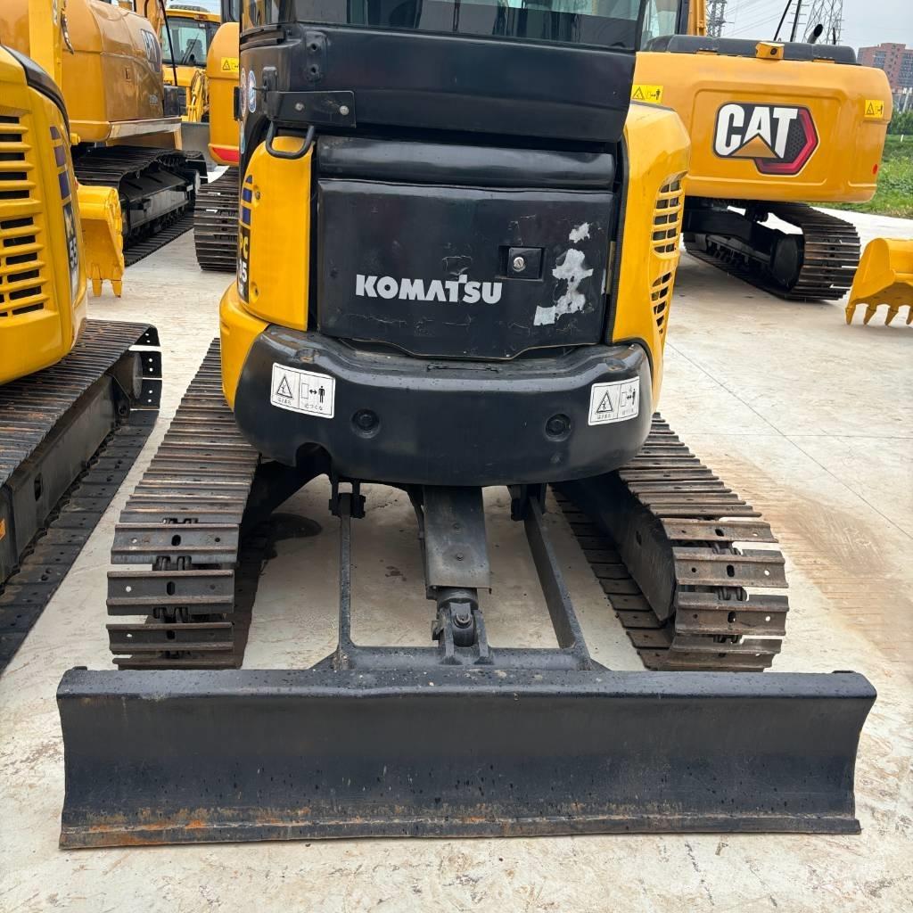 Komatsu PC 35 MR 小型挖掘机