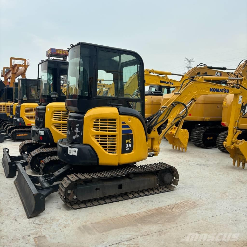Komatsu PC 35 MR 小型挖掘机