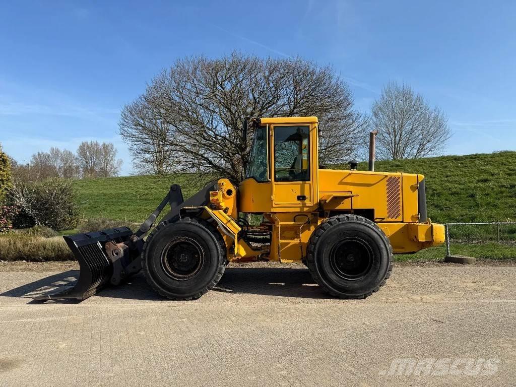 Volvo L70D 轮式装载机