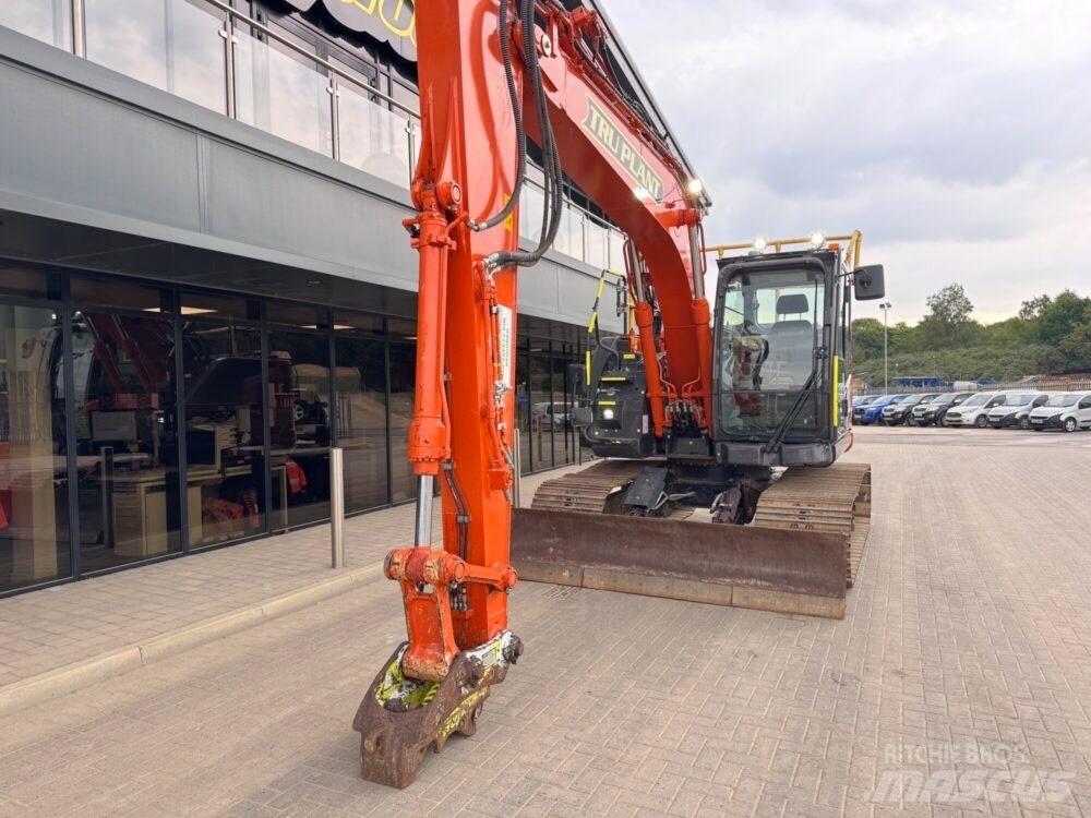 Hitachi ZX135USBL-7 履带挖掘机