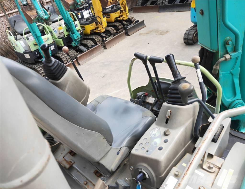 Yanmar VIO30 小型挖掘机