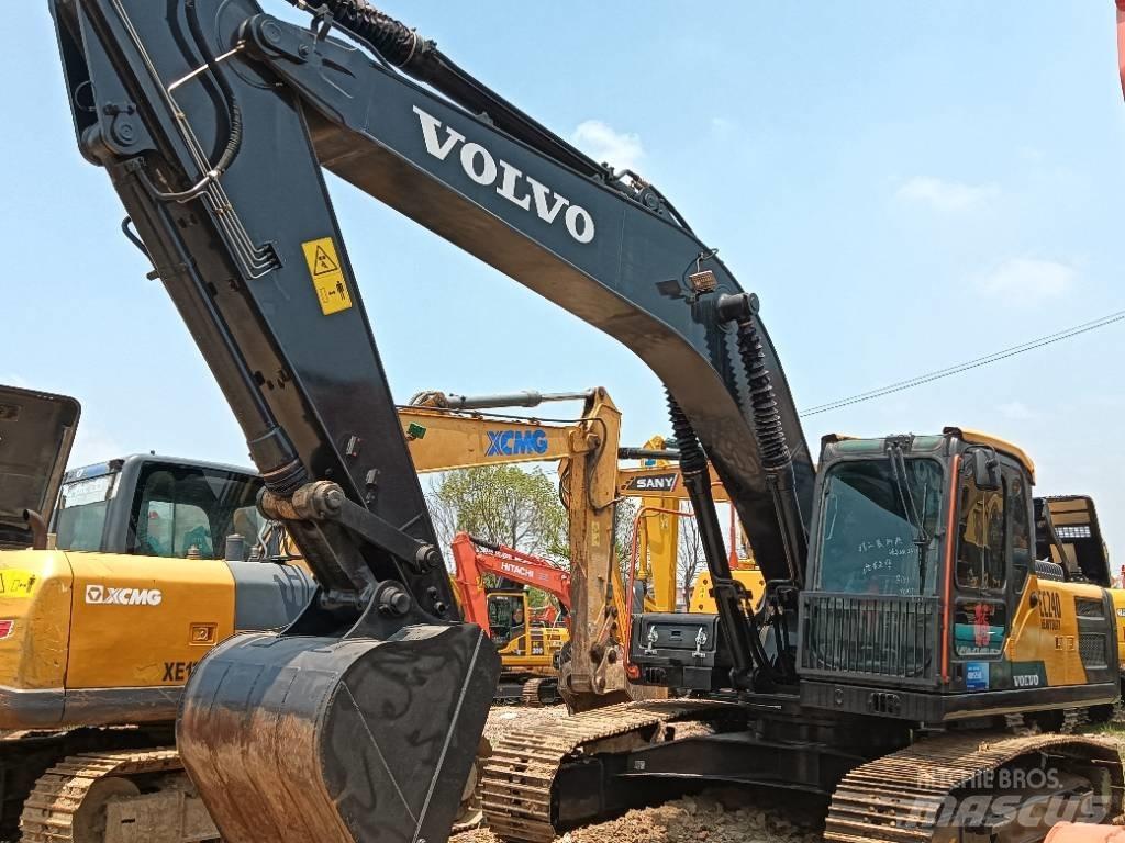 Volvo EC 240 履带挖掘机