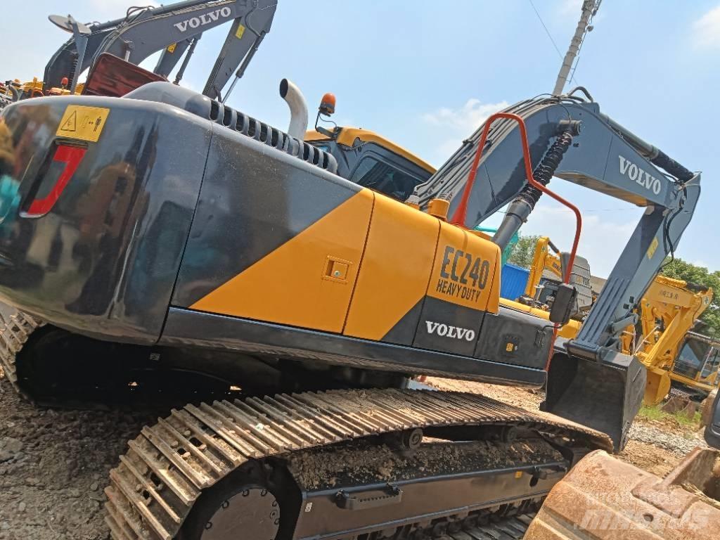 Volvo EC 240 履带挖掘机