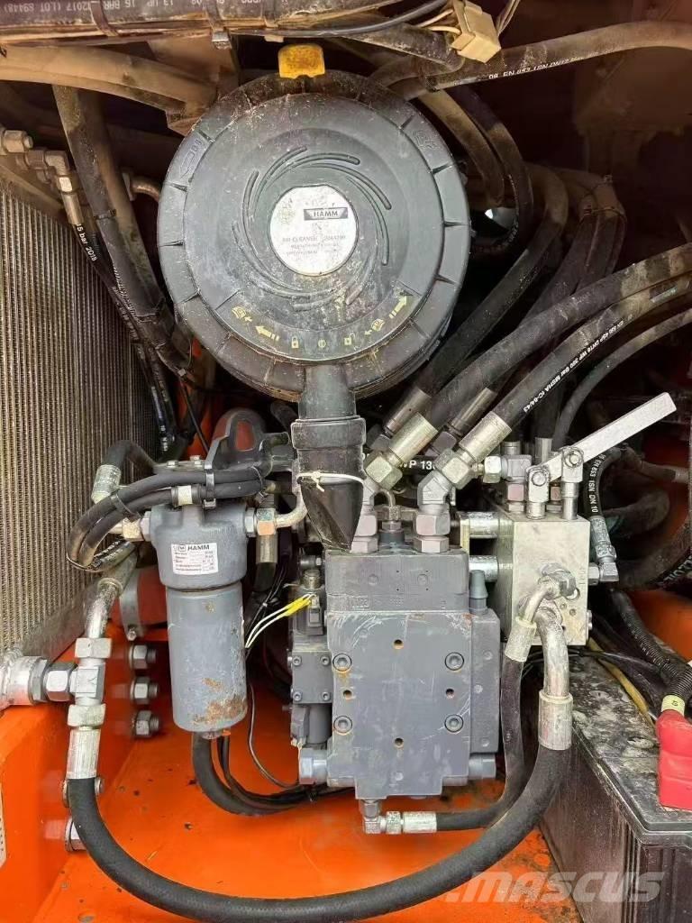 Hamm HD 90 复合式压路机