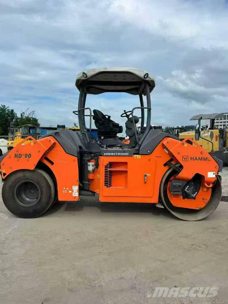 Hamm HD 90 复合式压路机