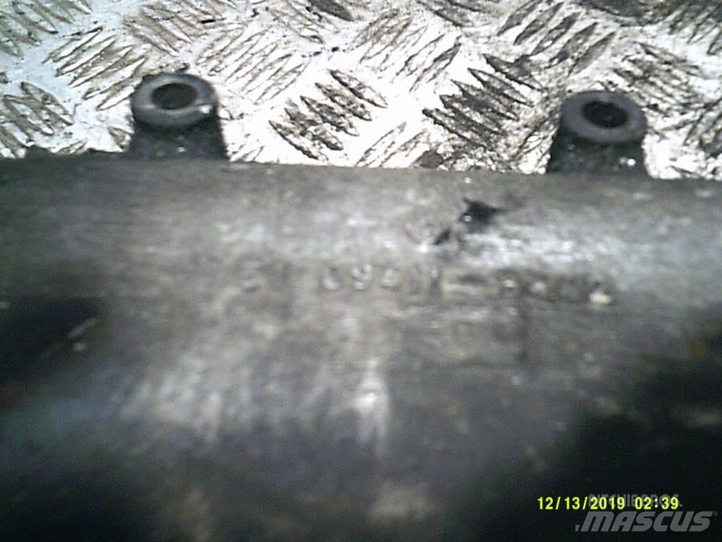 MAN TGA  51094113442 散热器