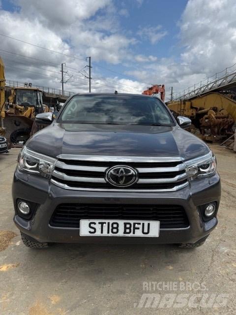 Toyota Hilux 皮卡车