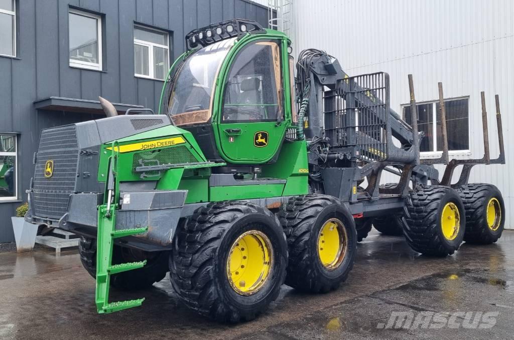 John Deere 1010 G 集运机