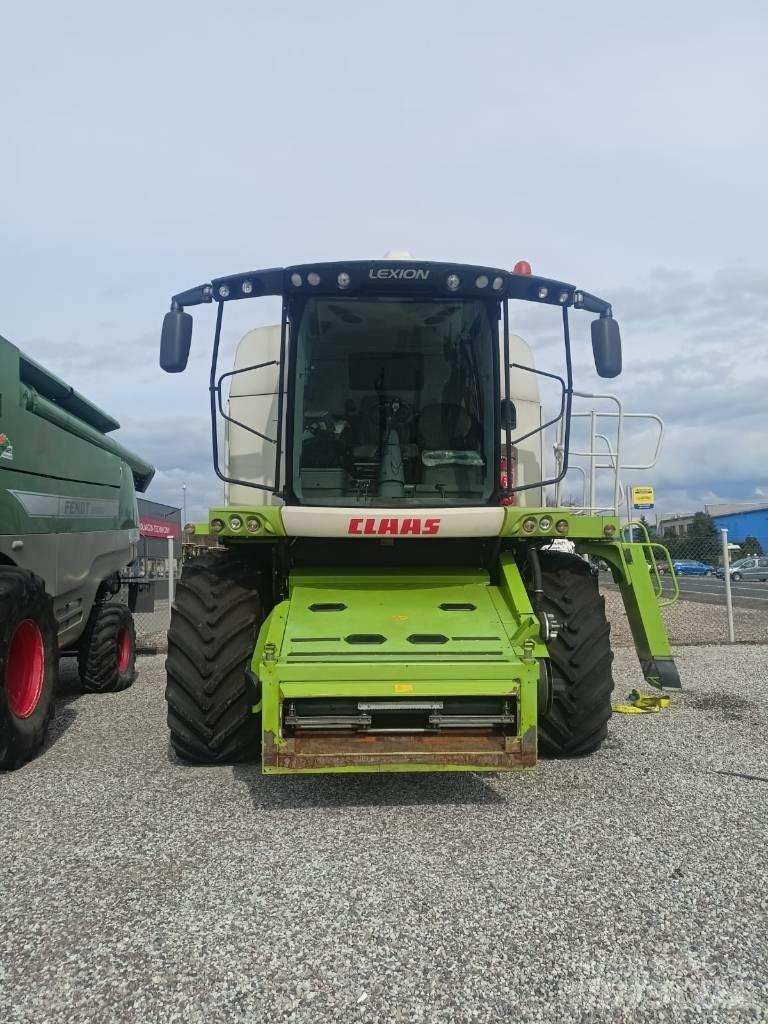 CLAAS Lexion 670 联合收割机