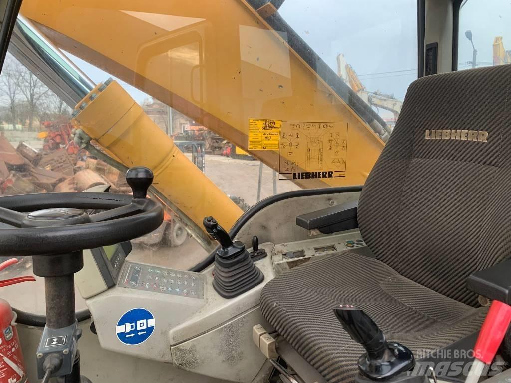 Liebherr A 904 C 轮式挖掘机