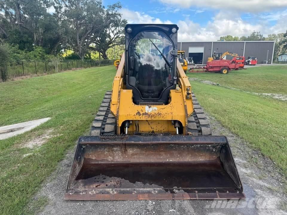 CAT 279 D 滑移装载机