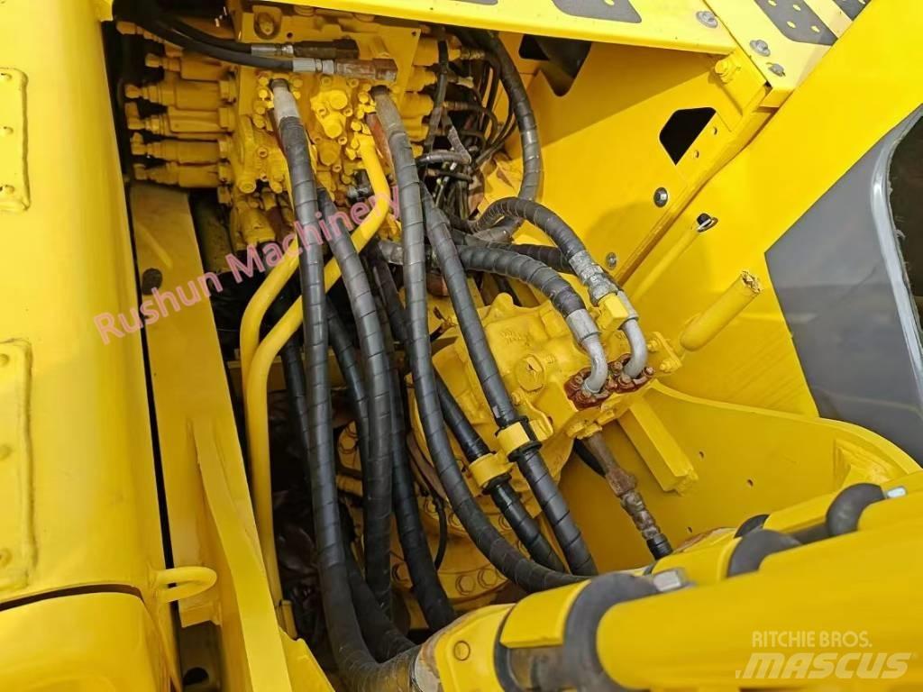 Komatsu PC 220-8 履带挖掘机