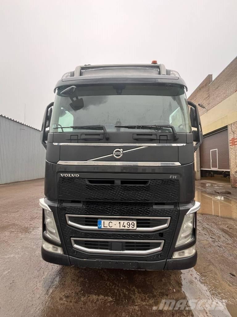 Volvo FH 木材运输车