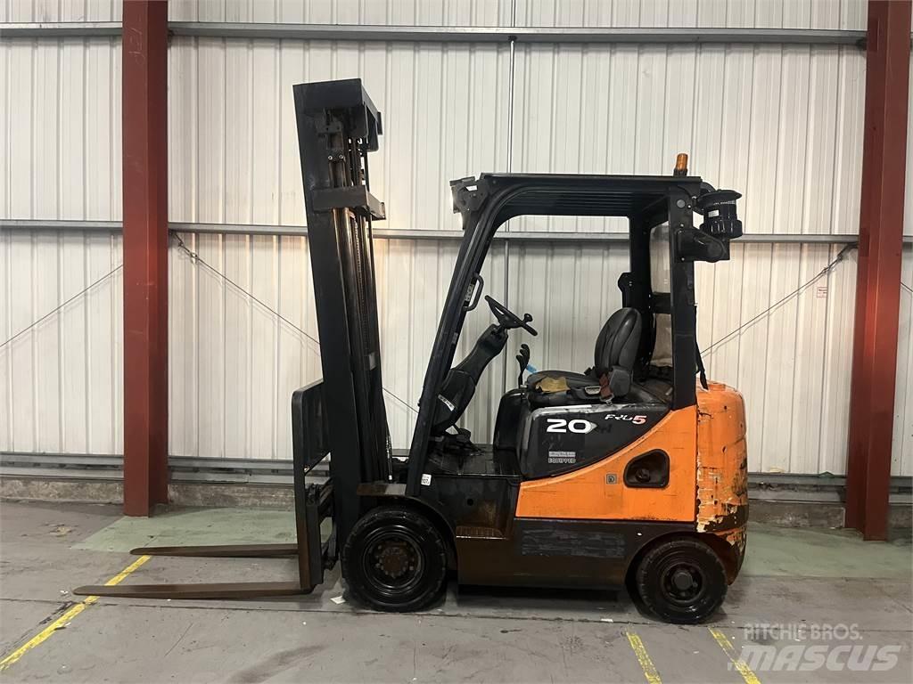 Doosan D20SC-5 柴油叉车