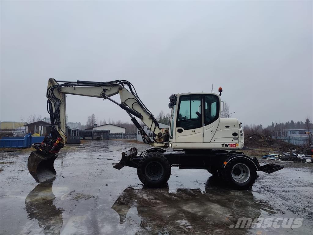 Terex 110W 轮式挖掘机