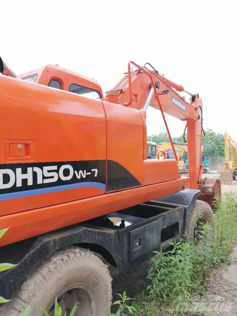Doosan DH 150 W-7 履带挖掘机