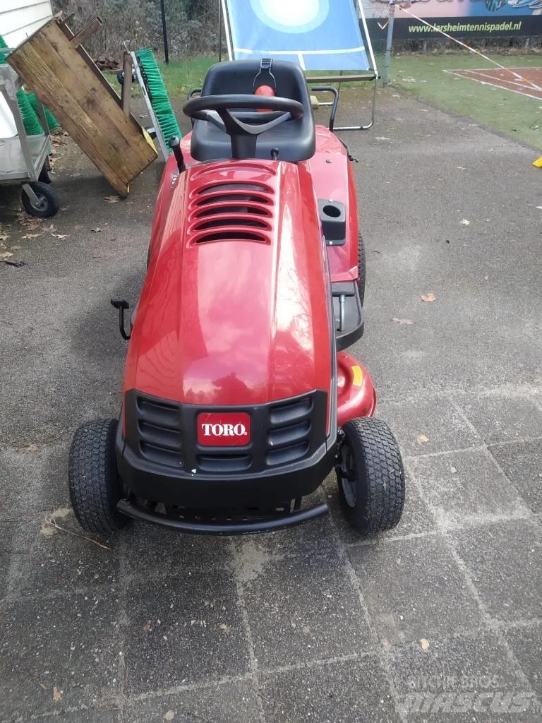 Toro zitmaaier DH140 骑乘式割草机