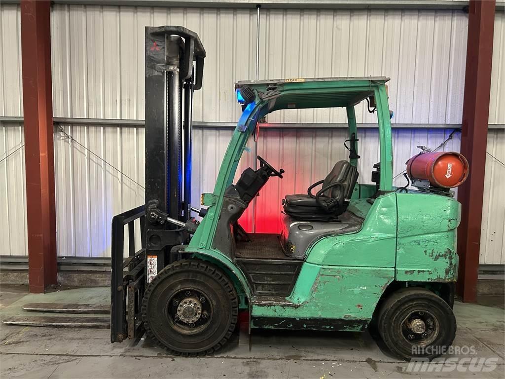 Mitsubishi FG40NT 天然气叉车