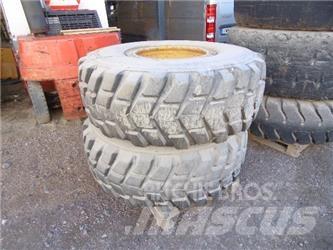  VKT 20,5x25 轮胎、车轮和轮圈