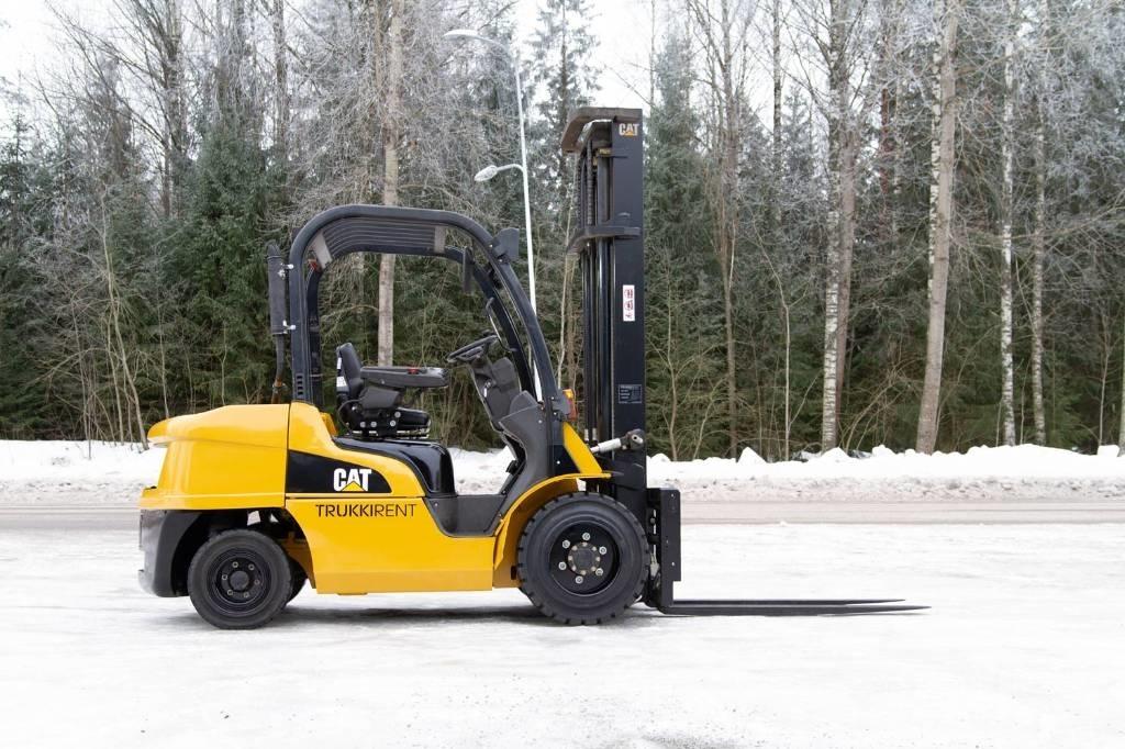 CAT DP 35 N 柴油叉车