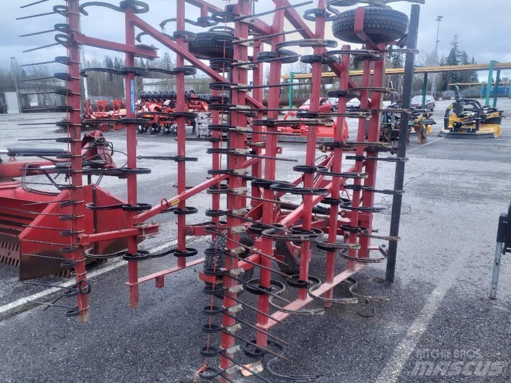 Patu P 48 JA 钉齿耙