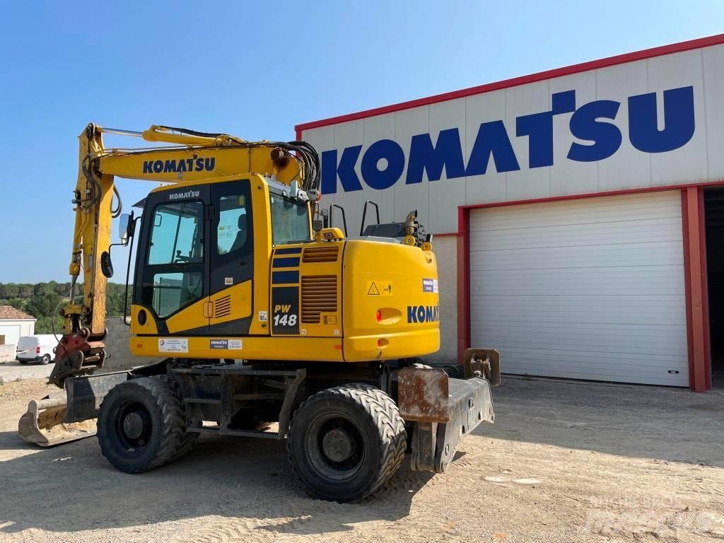 Komatsu PW148-11 轮式挖掘机