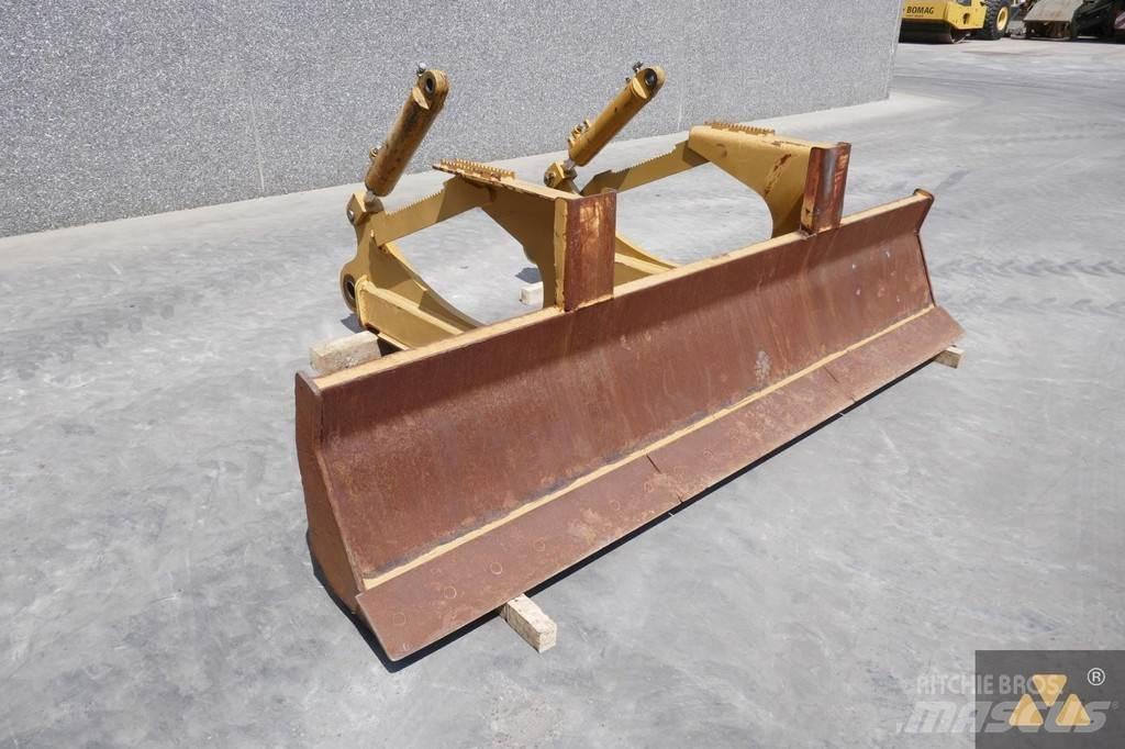 CAT Skidder blade 推铲