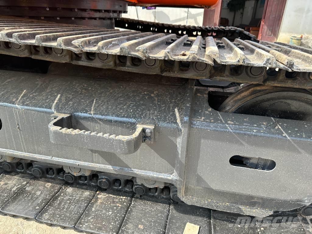 Doosan DX160LC 履带挖掘机