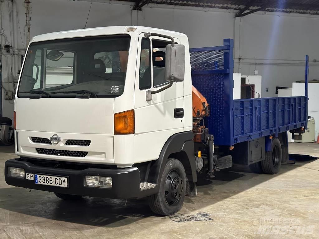 Nissan ATLEON 140 平板栏板货车