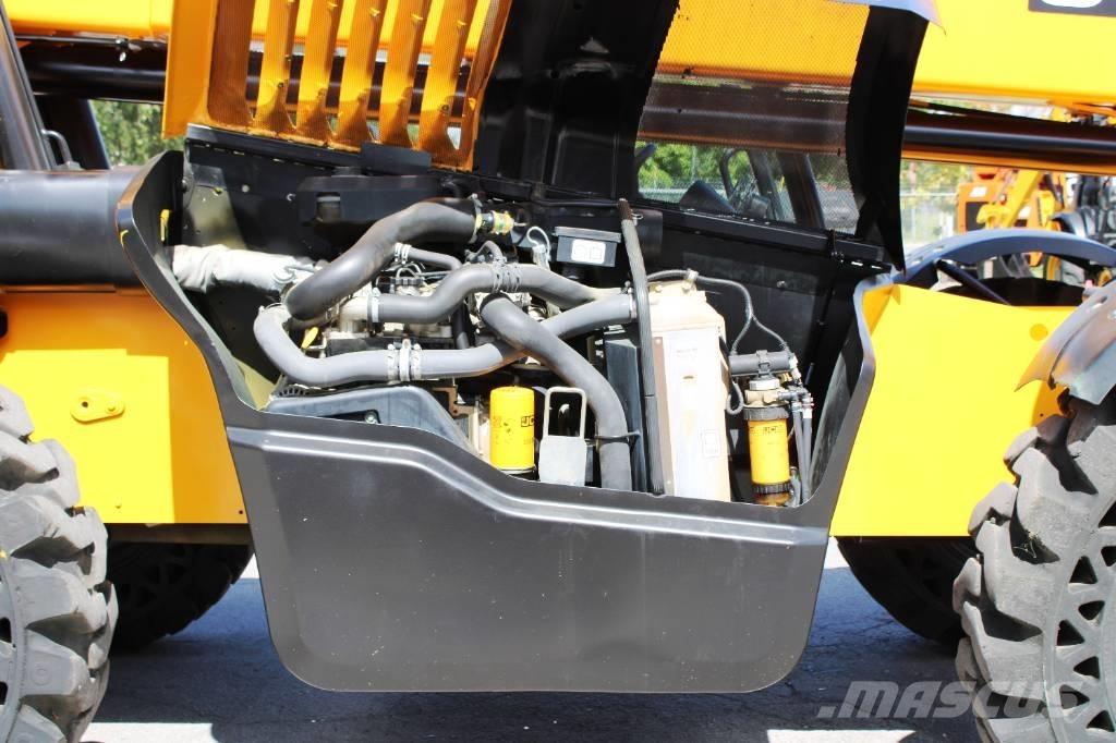 JCB 507-42 伸缩臂叉装车|叉装车