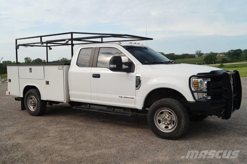 Ford F 350 XL SD 皮卡车