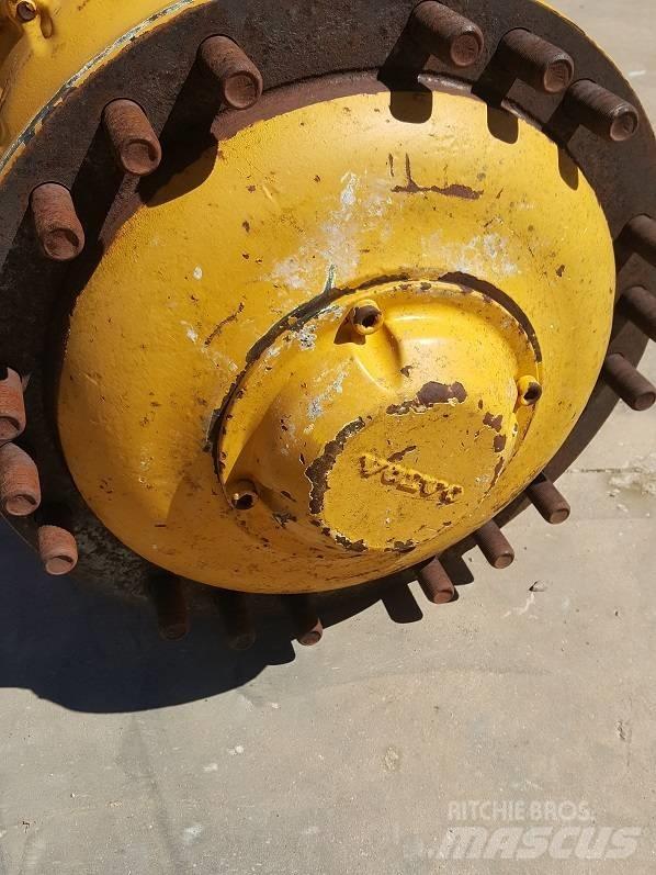 Volvo L110F G H 轴