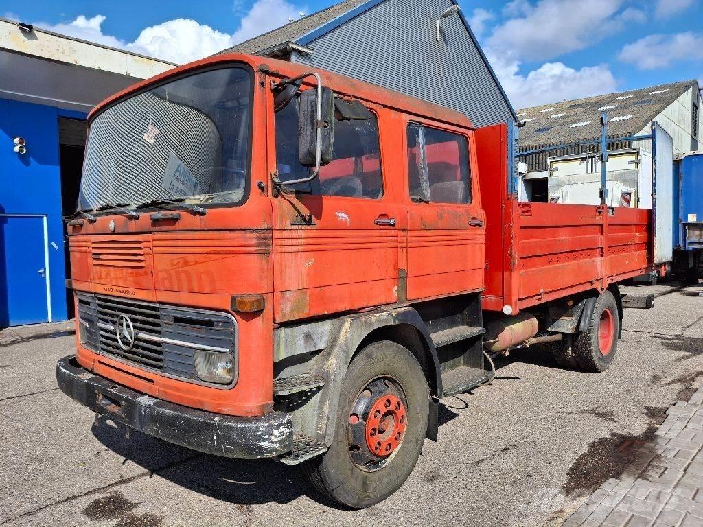 Mercedes-Benz 1113 平板车