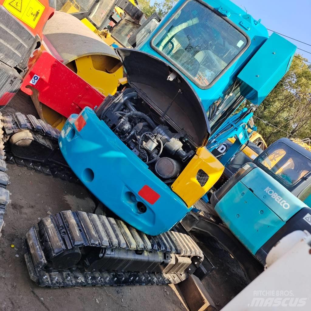 Kubota U-35 小型挖掘机